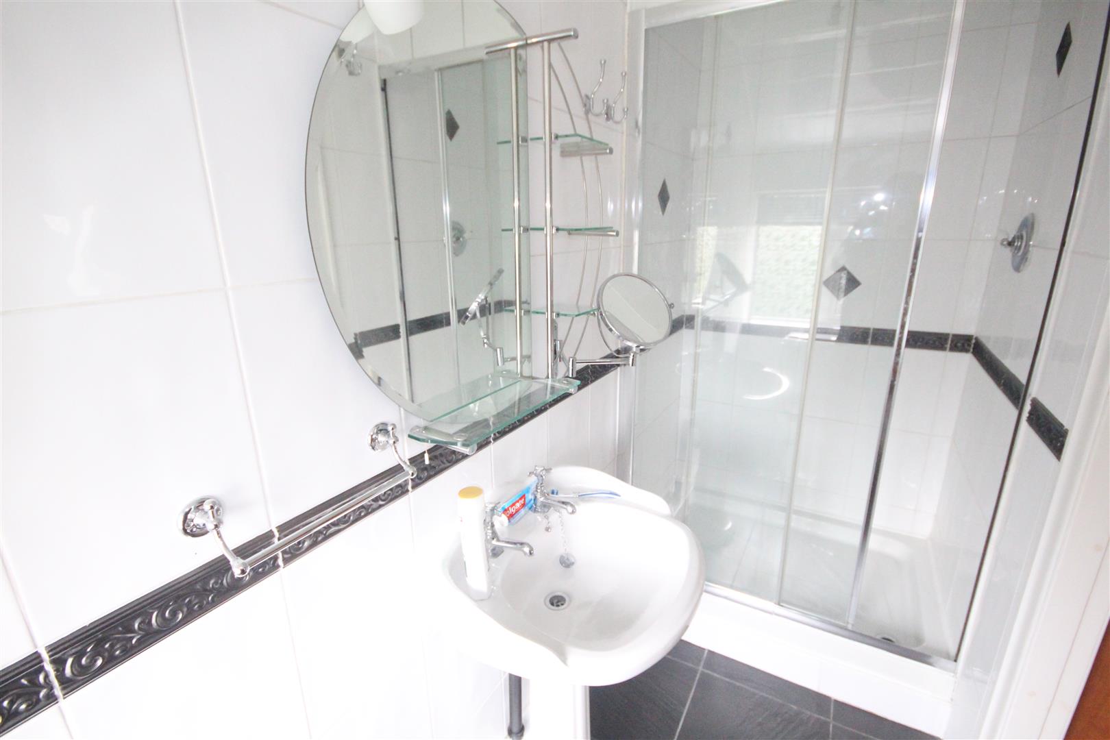 4 bedroom detached house SSTC in Foulridge, Colne - IMG_9148.jpg